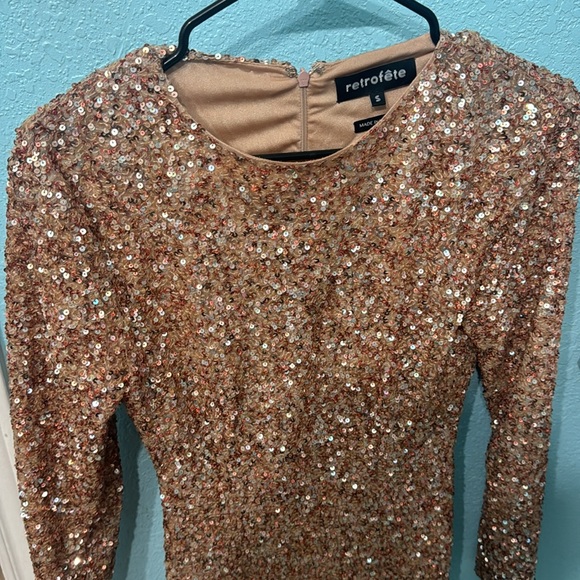 Nik Ki mini sequin dress by Retrofete, rose gold. - Picture 4 of 4